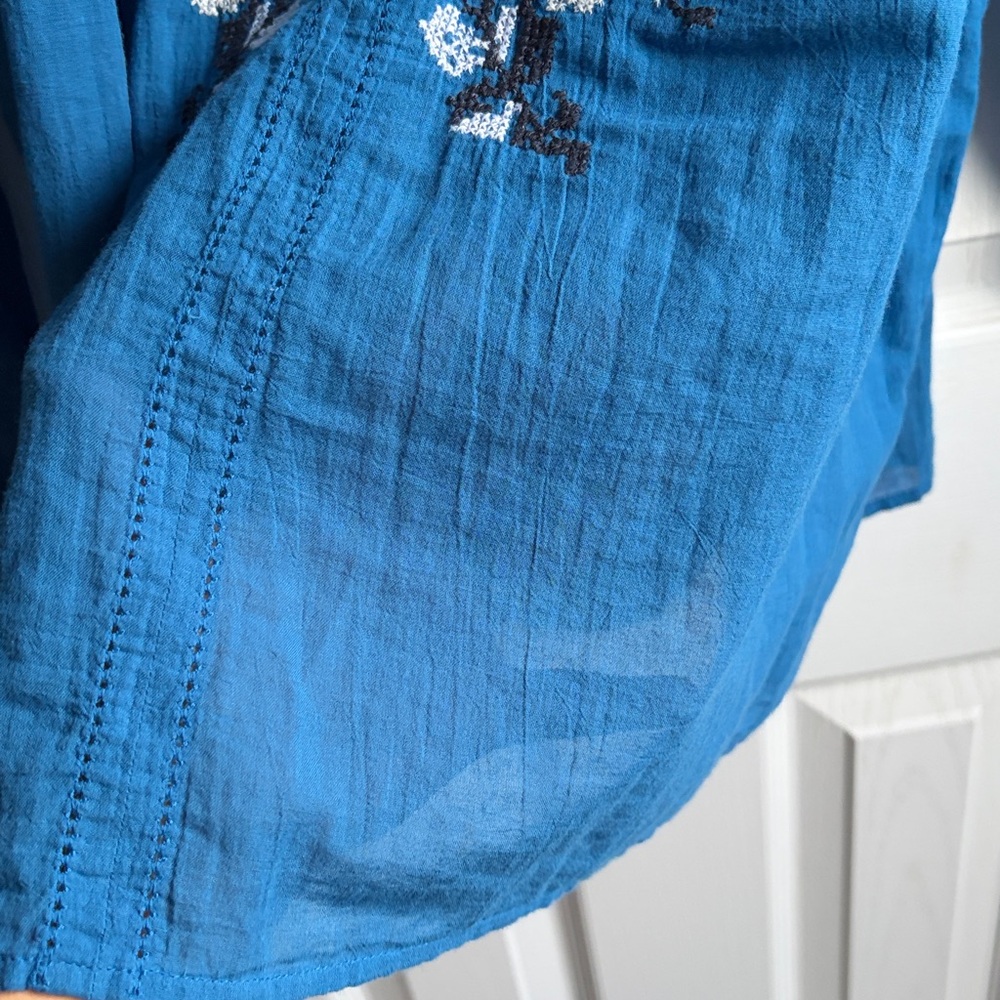 American Eagle Women's S Blue Cotton Floral Embroidered Peasant Blouse Top Boho - Picture 7 of 11
